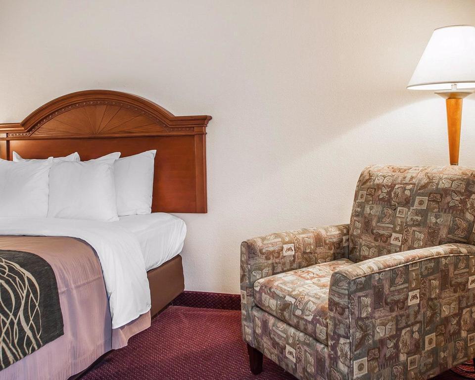 Comfort Inn Lehigh Valley West Fogelsville Exterior photo